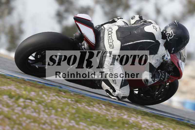 /Archiv-2024/02 29.01.-02.02.2024 Moto Center Thun Jerez/Gruppe gruen-green/backside